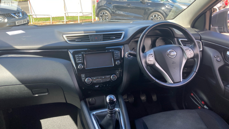 Nissan Qashqai 1.5 dCi N-Connecta 5dr Diesel Hatchback